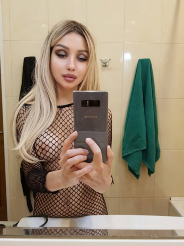 Проститутка Питера Прокси Блондинка c 3 размером груди у метро Обухово Санкт-Петербург Фото-2